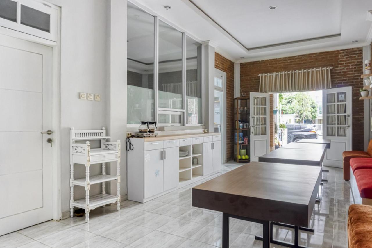 Reddoorz Near Sindu Kusuma Edupark 2 Hotel Cebongan Ngoại thất bức ảnh